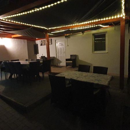 Berbe Apartman Balatonlelle Exterior photo