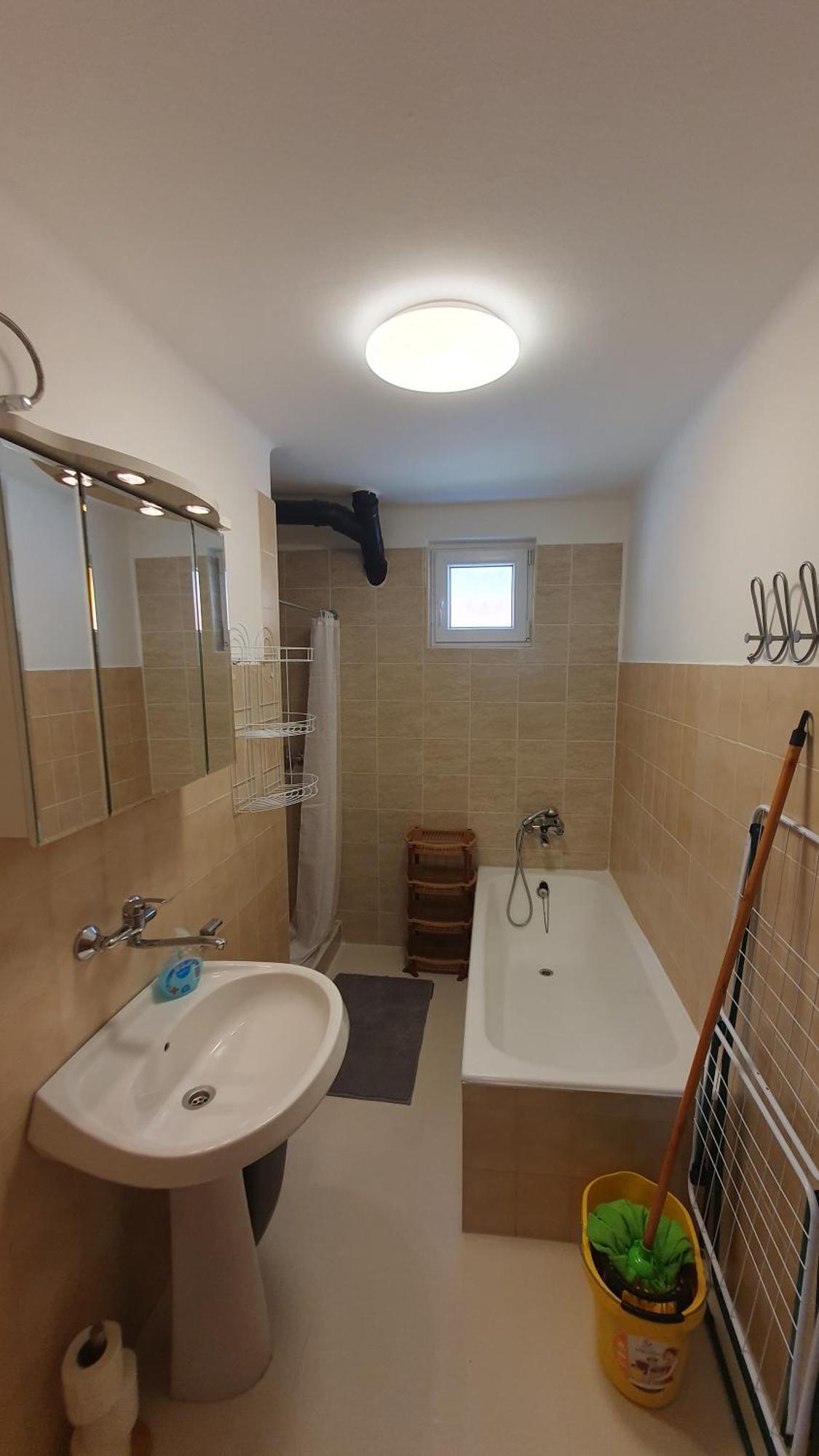 Berbe Apartman Balatonlelle Exterior photo