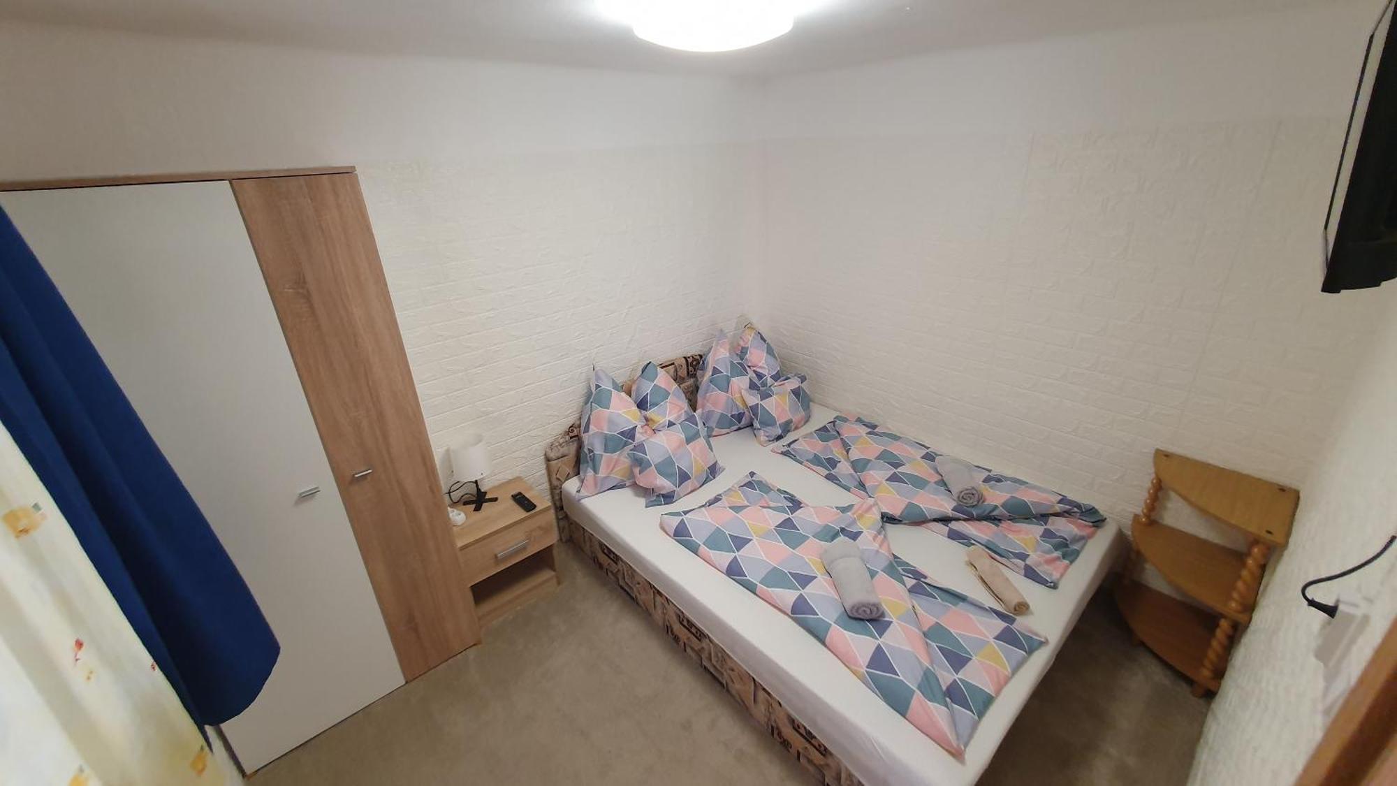Berbe Apartman Balatonlelle Exterior photo