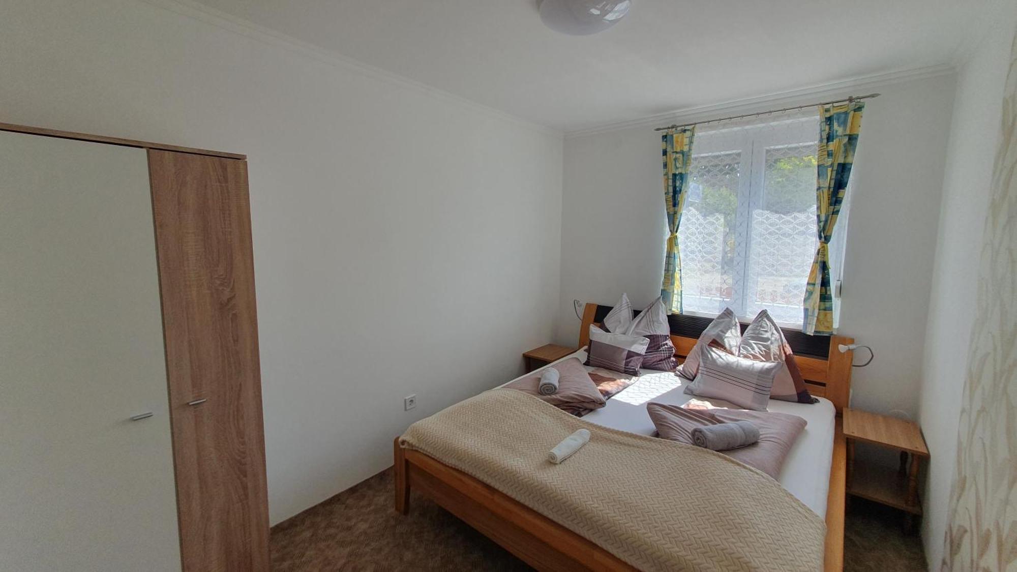 Berbe Apartman Balatonlelle Room photo
