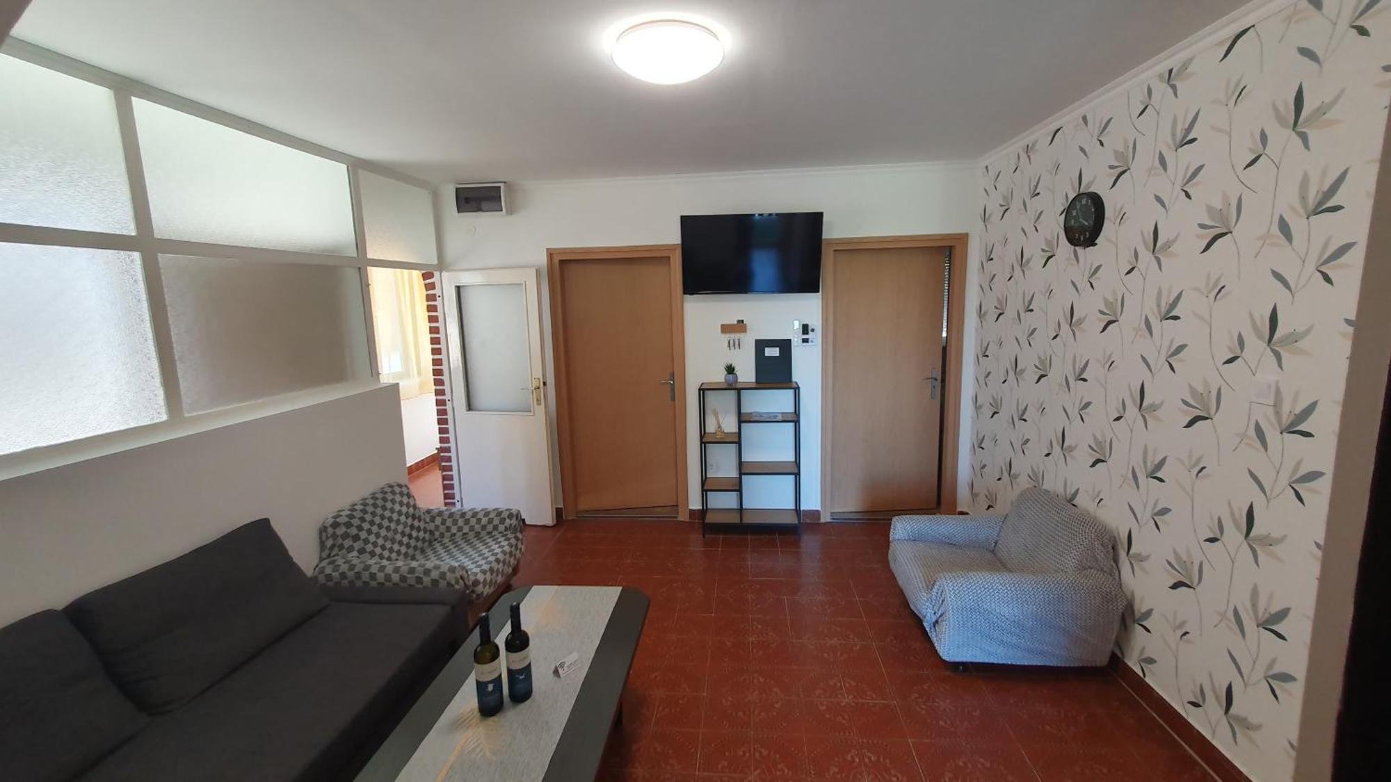 Berbe Apartman Balatonlelle Exterior photo