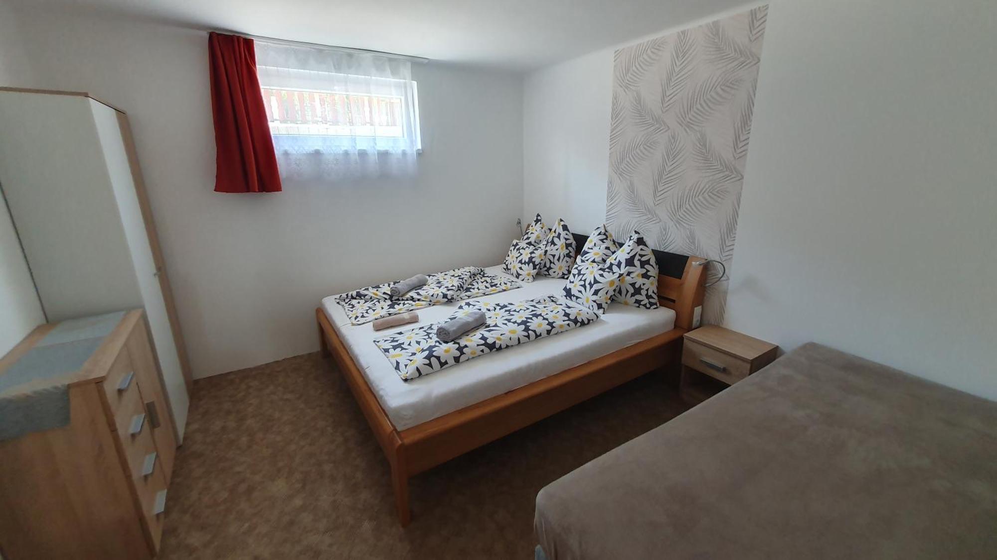 Berbe Apartman Balatonlelle Exterior photo